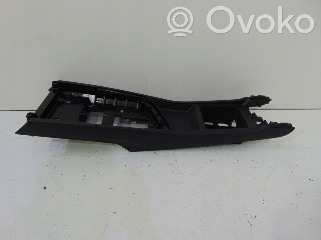 Audi Q7 4M Consola central 