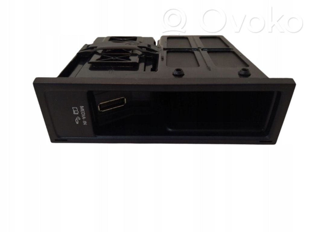 Enchufe conector USB   5N0035342E,5N0035344F