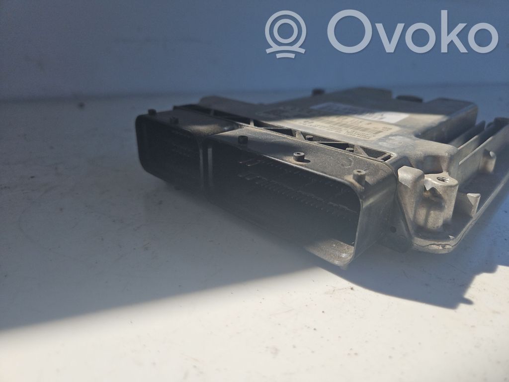 Engine control unit/module   8E1910115A,8E0907115D
