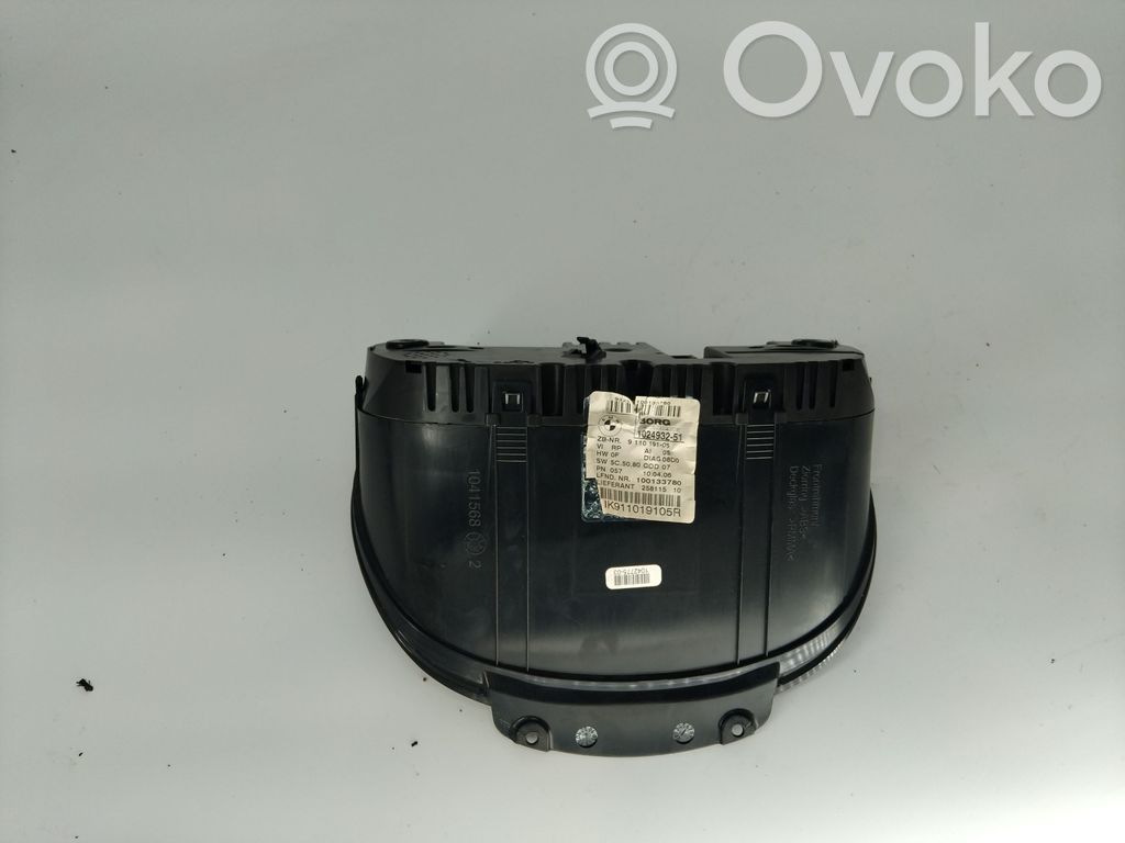 BMW 1 E81 E87 Nopeusmittari (mittaristo) 