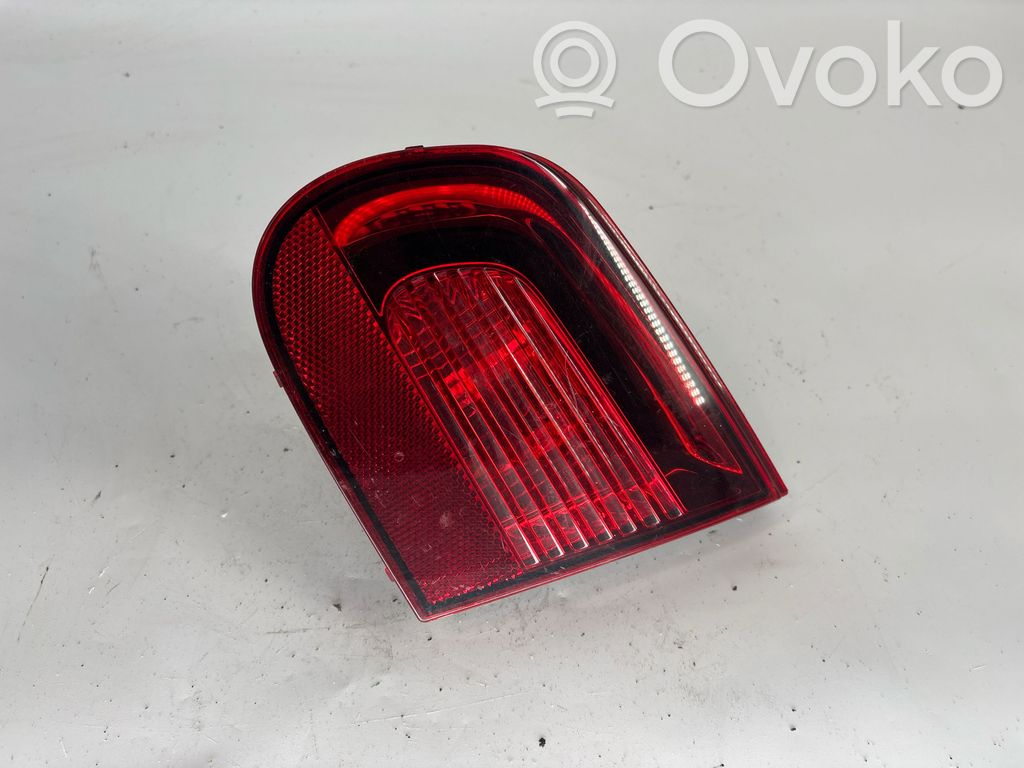 Tailgate rear/tail lights   1Q0945094C,009247080006