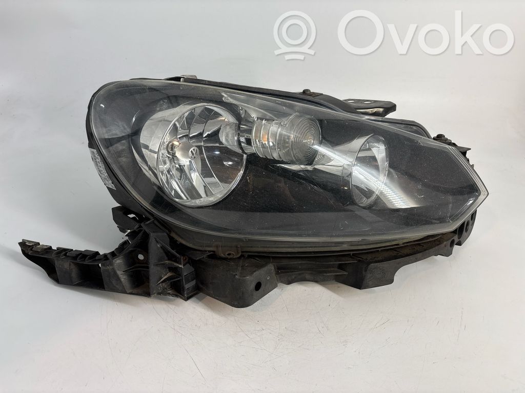 Volkswagen Golf VI Lampa przednia 