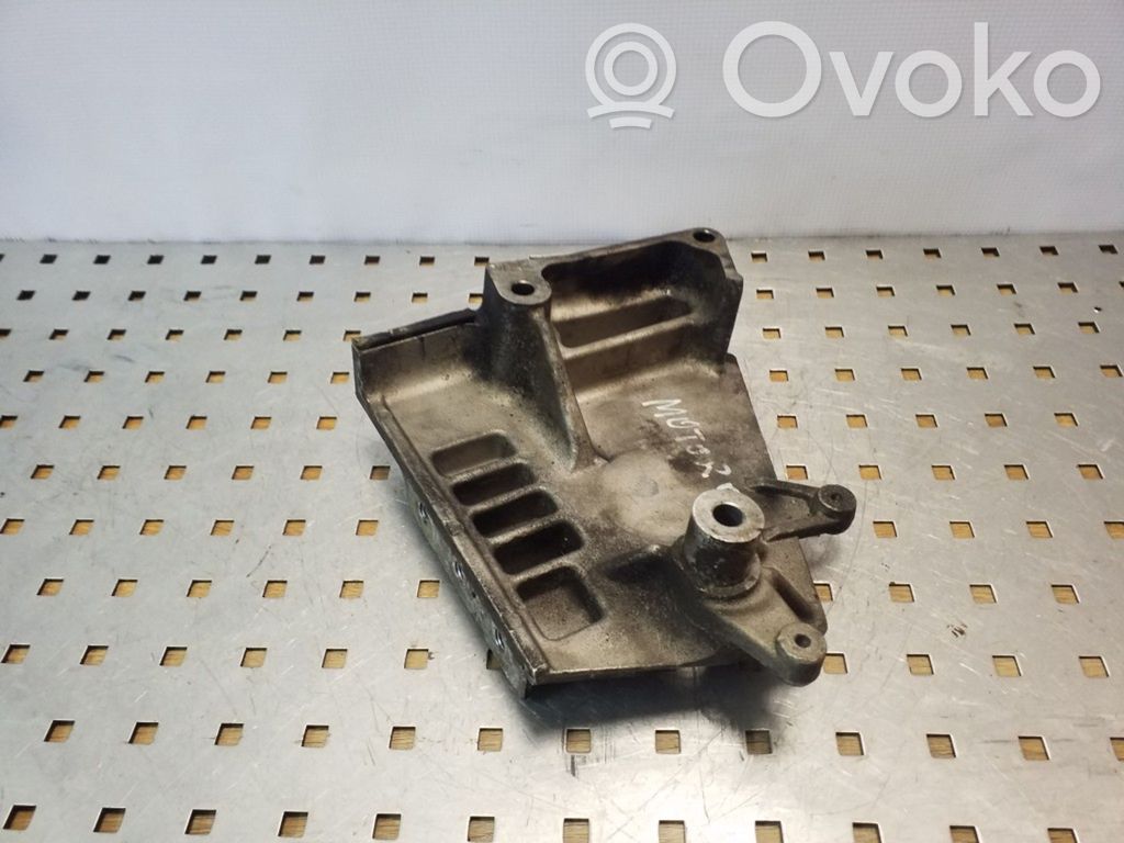 Opel Antara Engine mounting bracket 