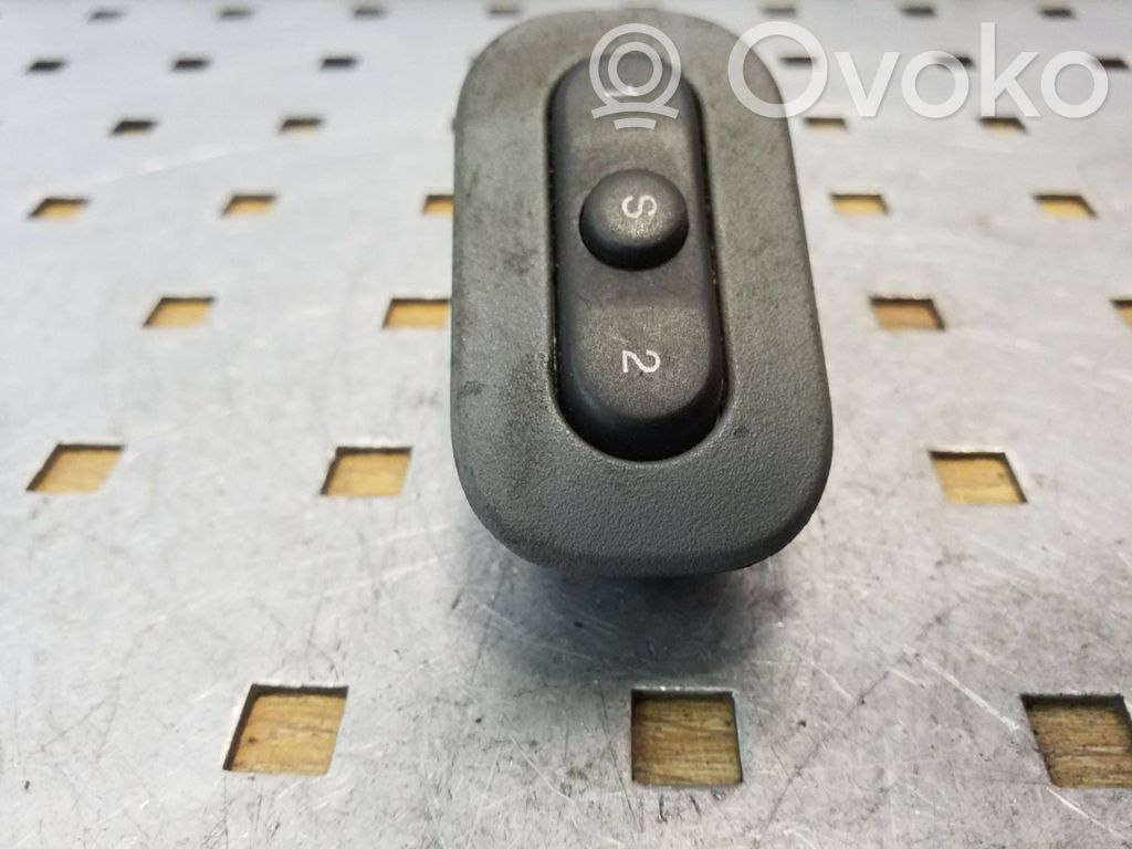 Jeep Grand Cherokee (WK) Seat memory switch 