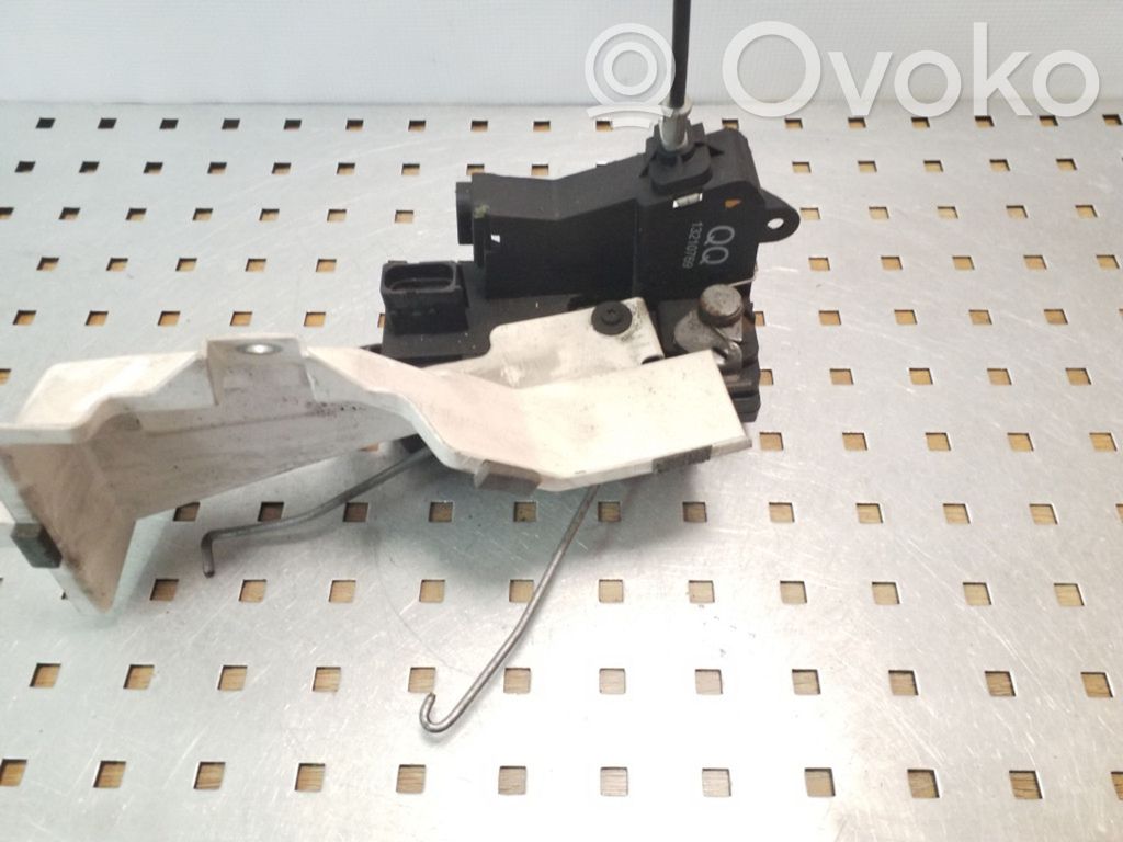 Opel Vectra C Front door lock 