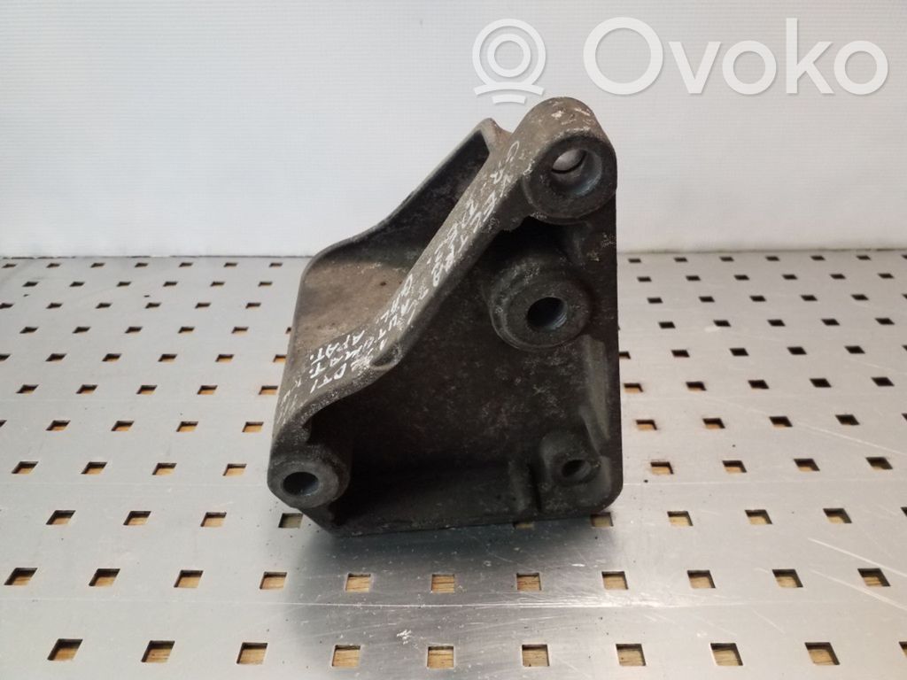 Opel Vectra C Gearbox mounting bracket 