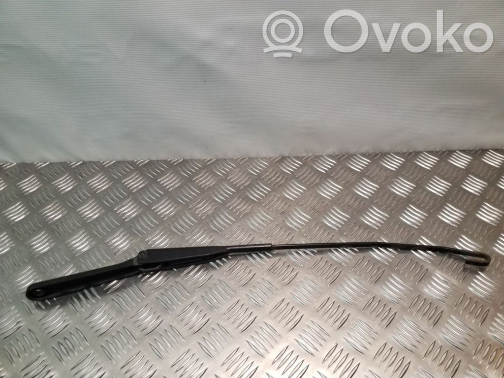 Opel Vivaro Wischerarm vorne 