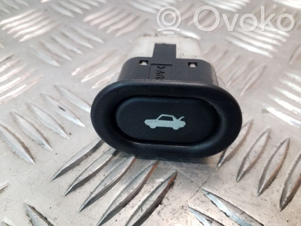 Saab 9-5 Tailgate opening switch 