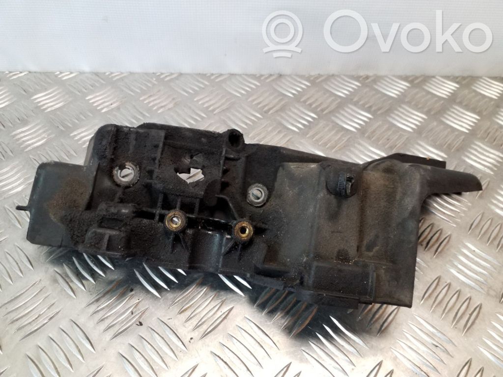 Nissan Juke I F15 Osłona górna silnika 