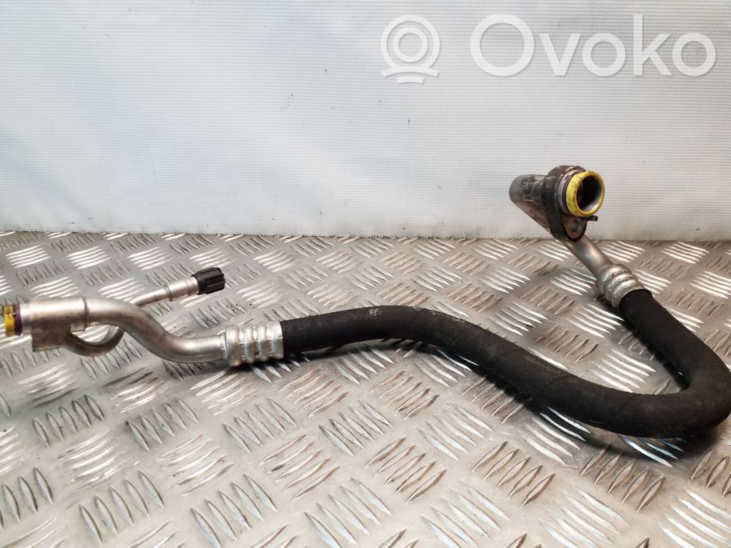BMW 1 E81 E87 Air conditioning (A/C) pipe/hose 