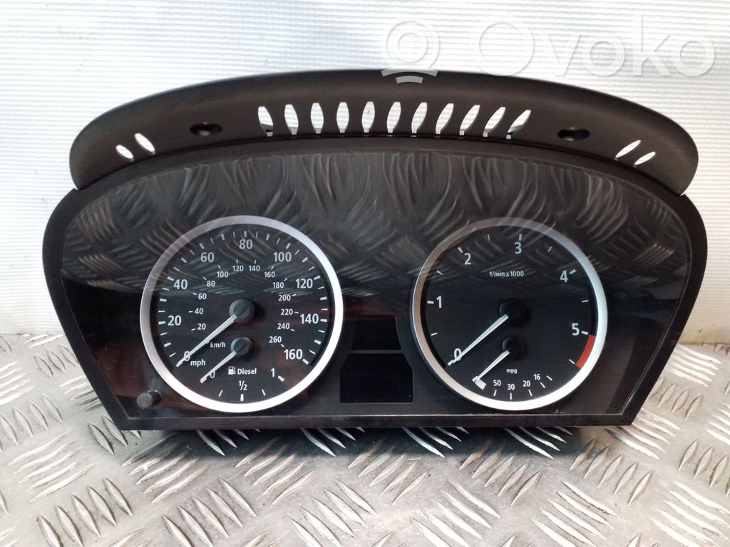 BMW 5 E60 E61 Speedometer (instrument cluster) 