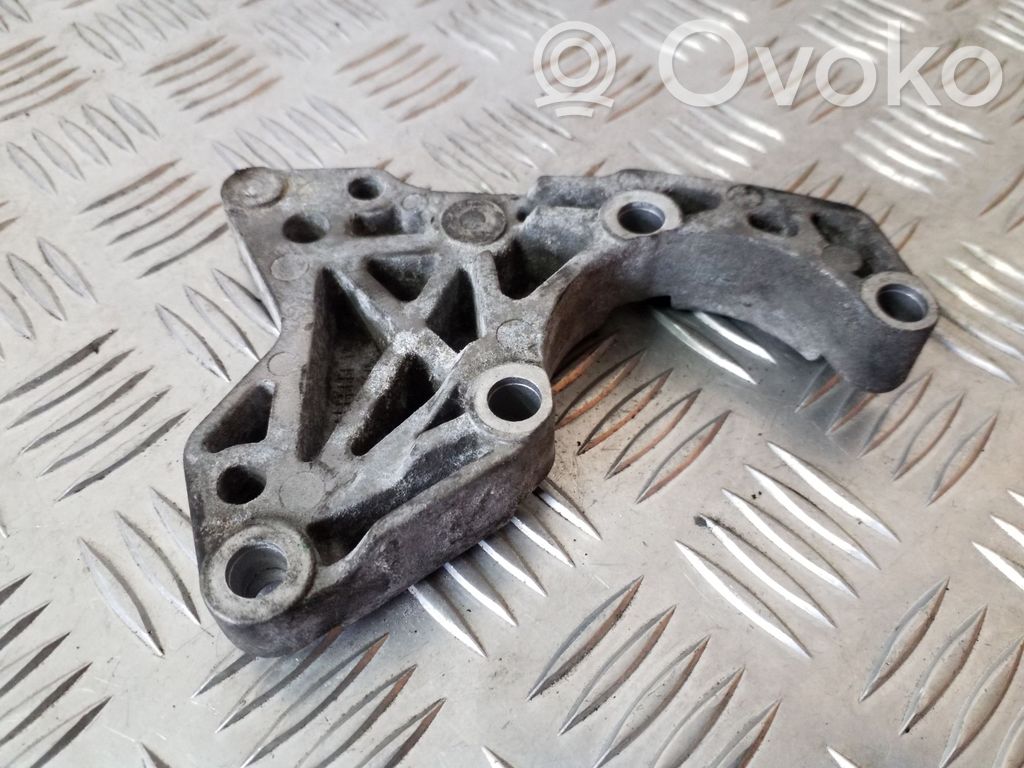 BMW 7 E65 E66 Power steering pump mounting bracket 