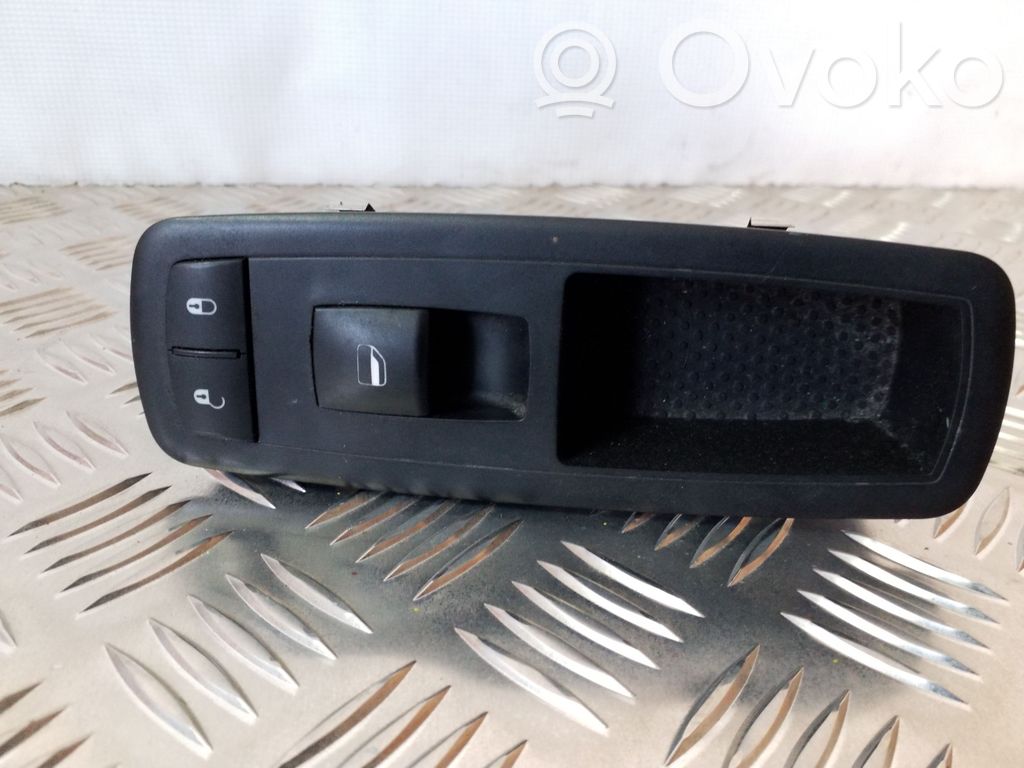 Dodge Nitro Electric window control switch 