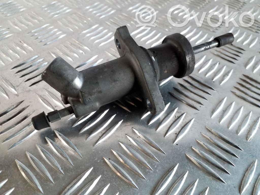 BMW X3 E83 Clutch slave cylinder 