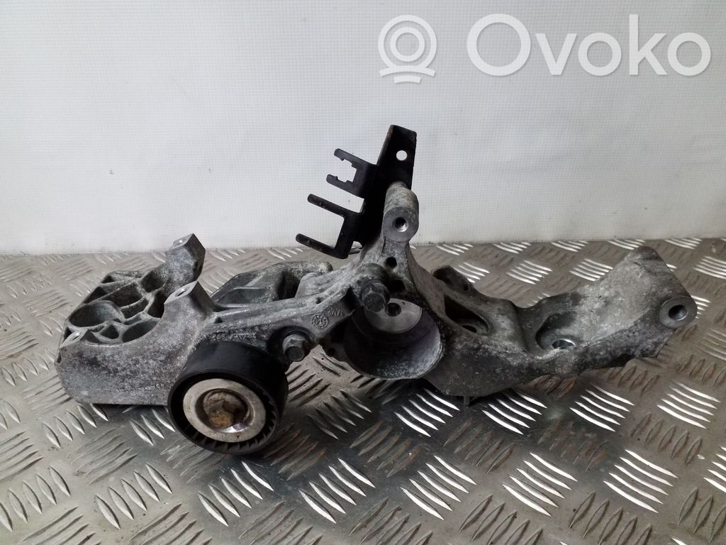 Opel Mokka Soporte del alternador 