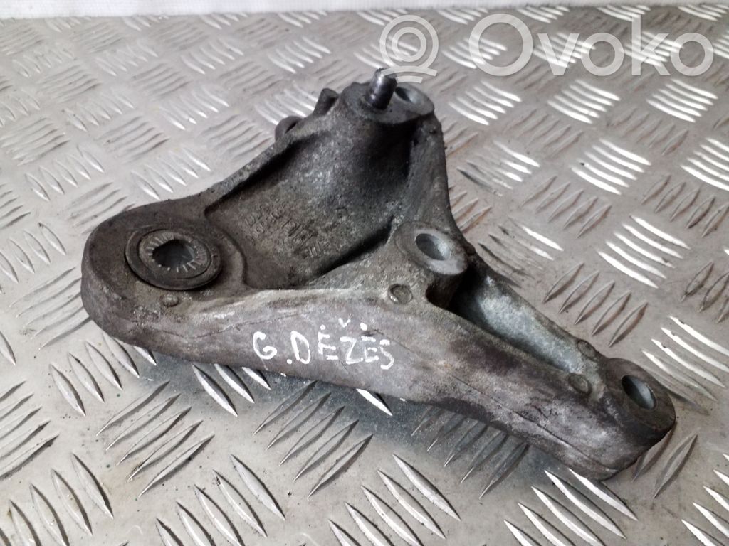 Opel Mokka Gearbox mounting bracket 