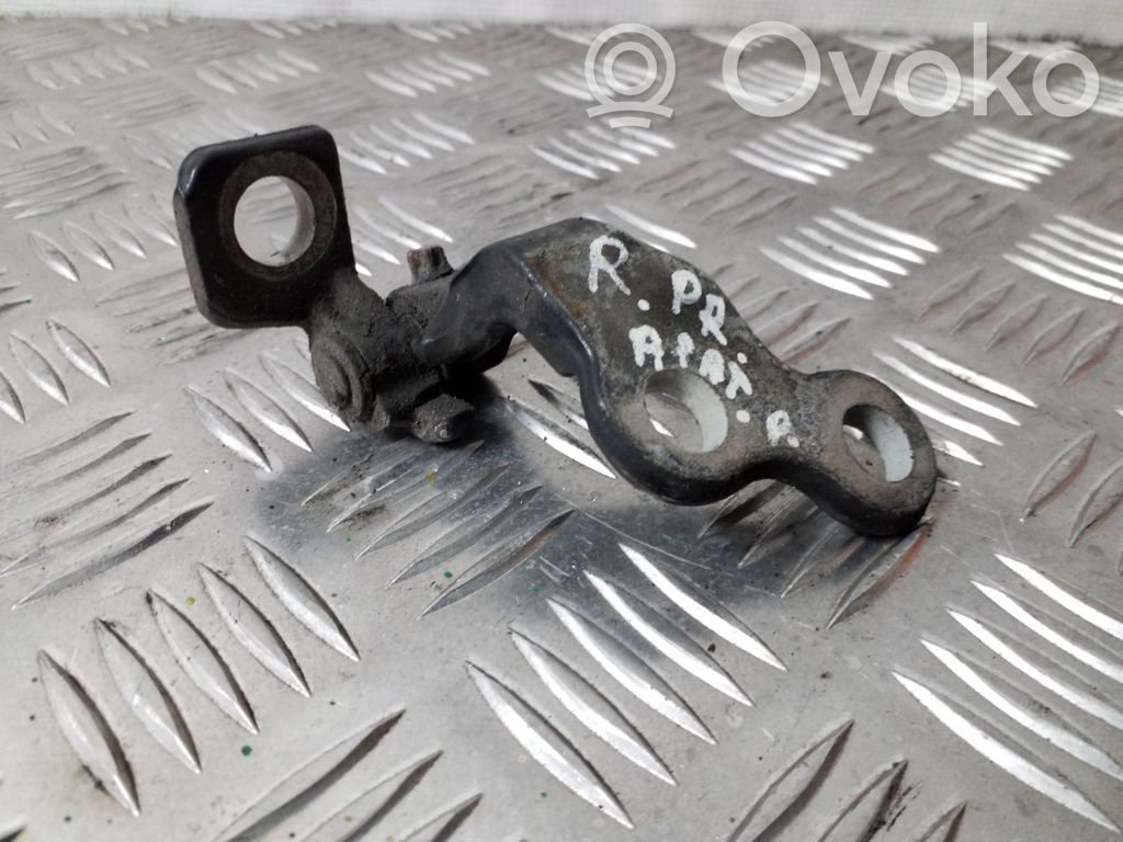 Ford Focus Front door lower hinge 
