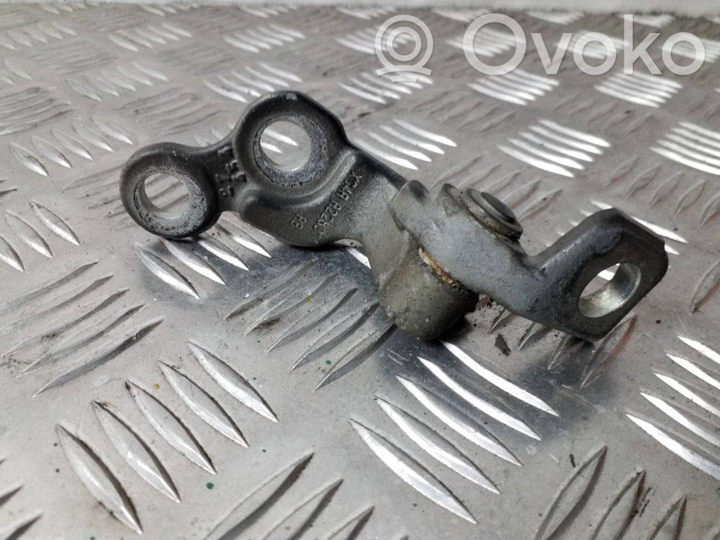 Ford Focus Front door upper hinge 