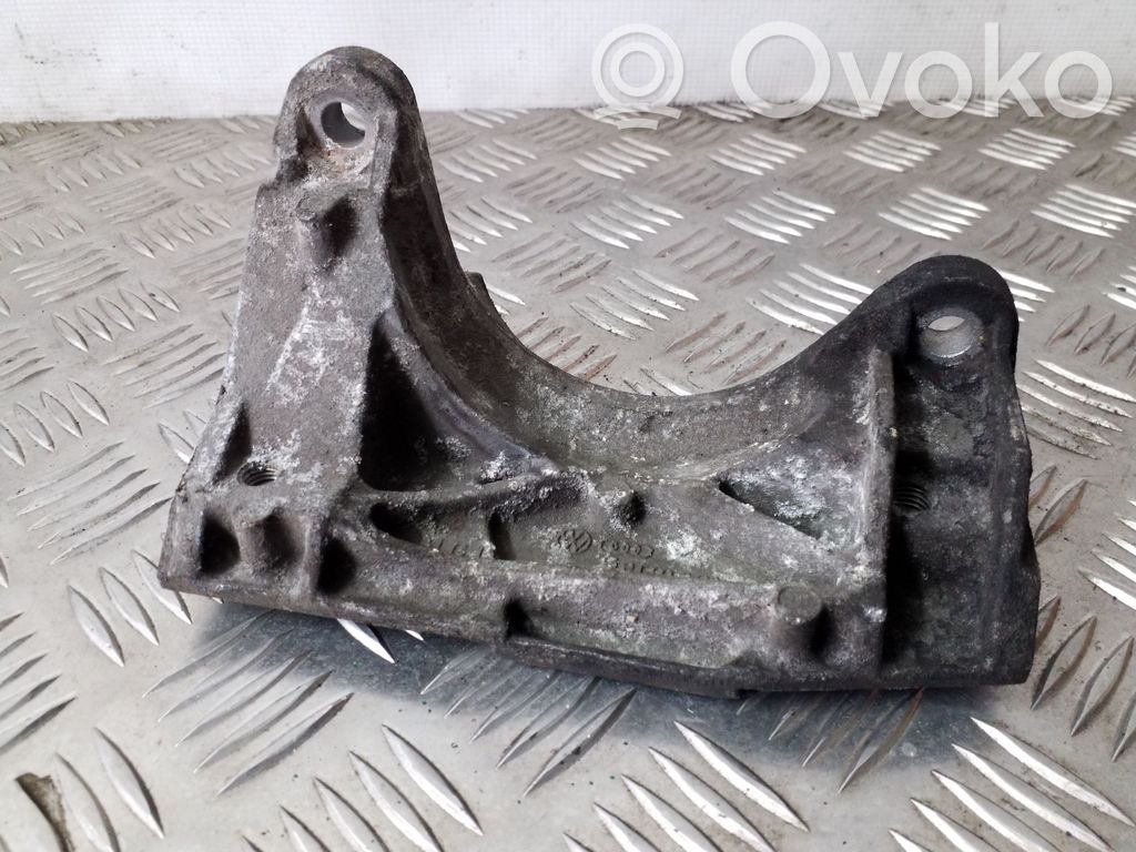 Audi A6 S6 C4 4A Engine mounting bracket 