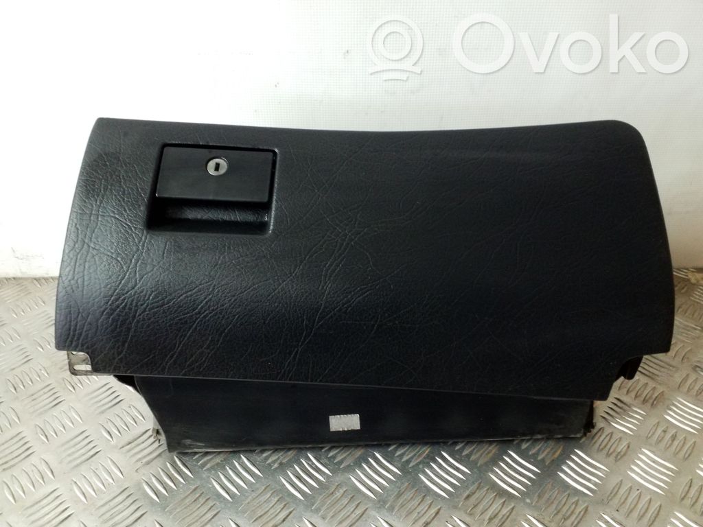 Audi A6 S6 C4 4A Guantera 