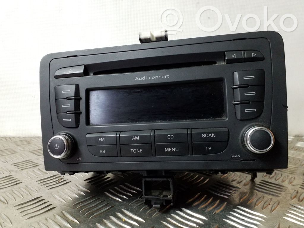 Audi A3 S3 A3 Sportback 8P Panel / Radioodtwarzacz CD/DVD/GPS 