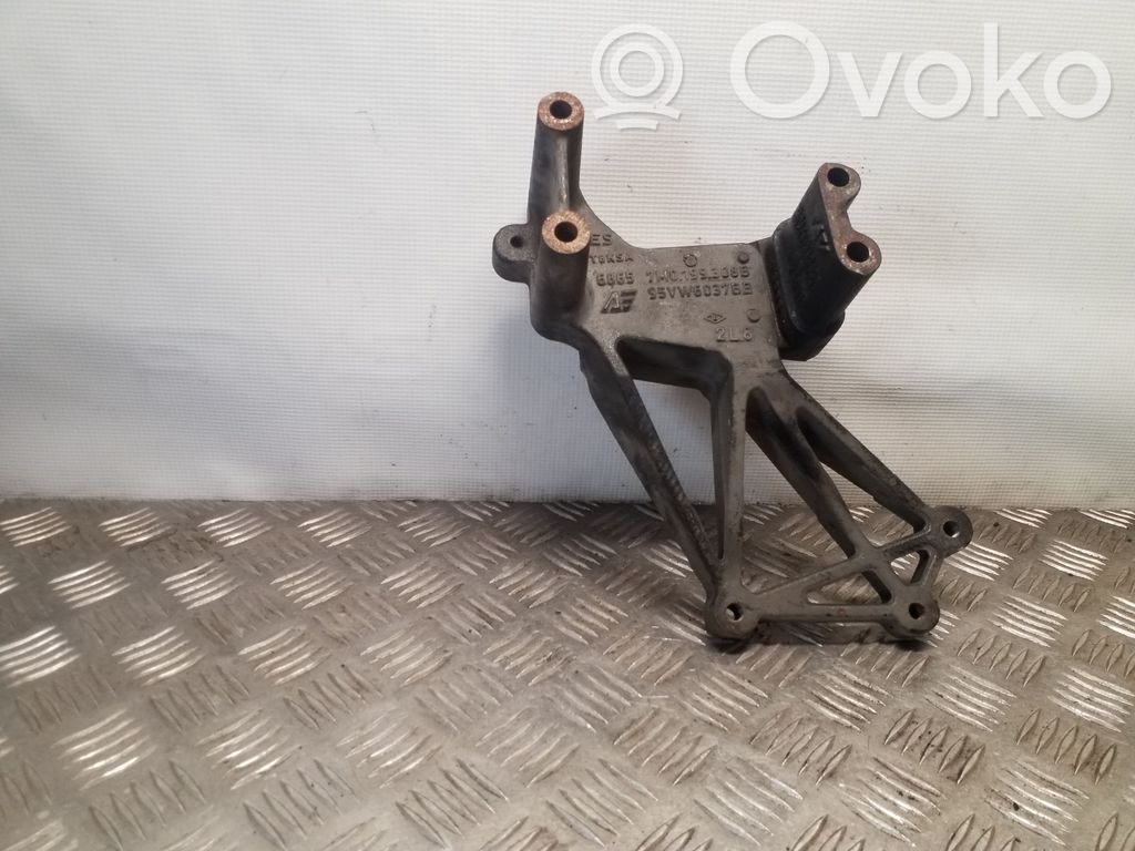 Ford Galaxy Engine mounting bracket 