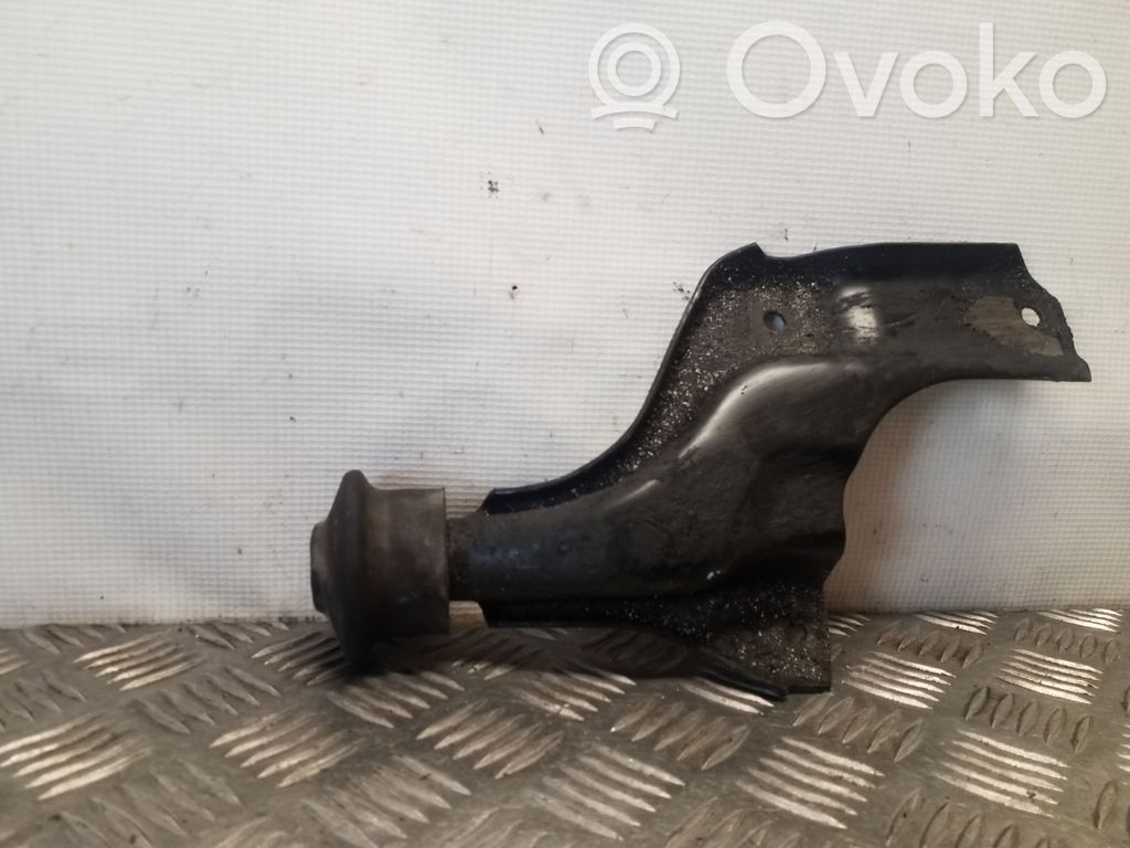 Audi 80 90 S2 B4 Engine mount bracket 