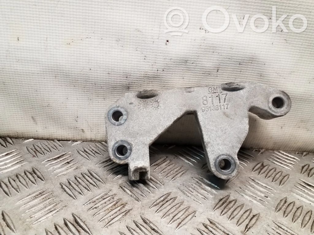 Engine mounting bracket   95138117
