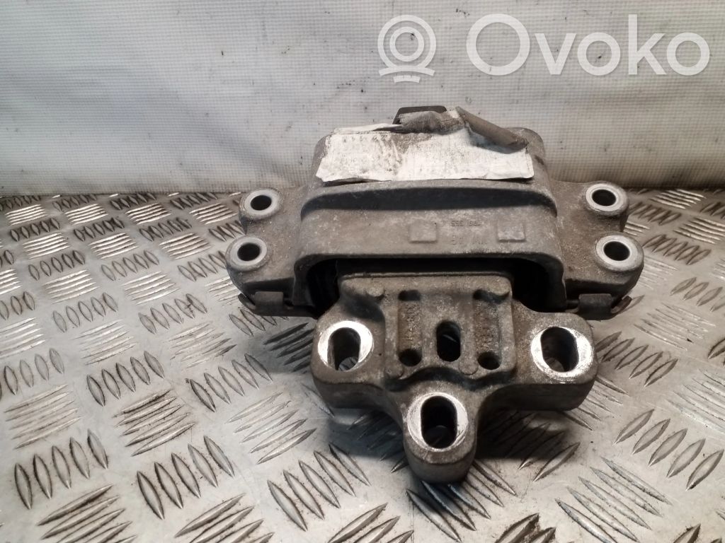 Volkswagen Sharan Engine mount bracket 