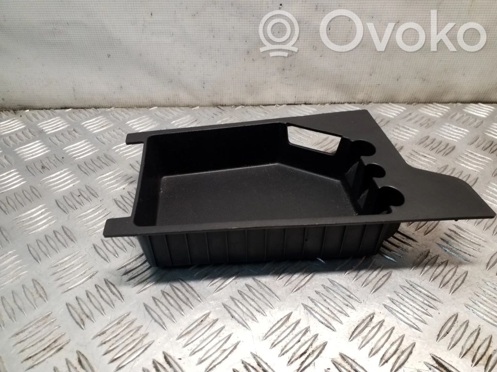 Dodge Nitro Glove box central console 