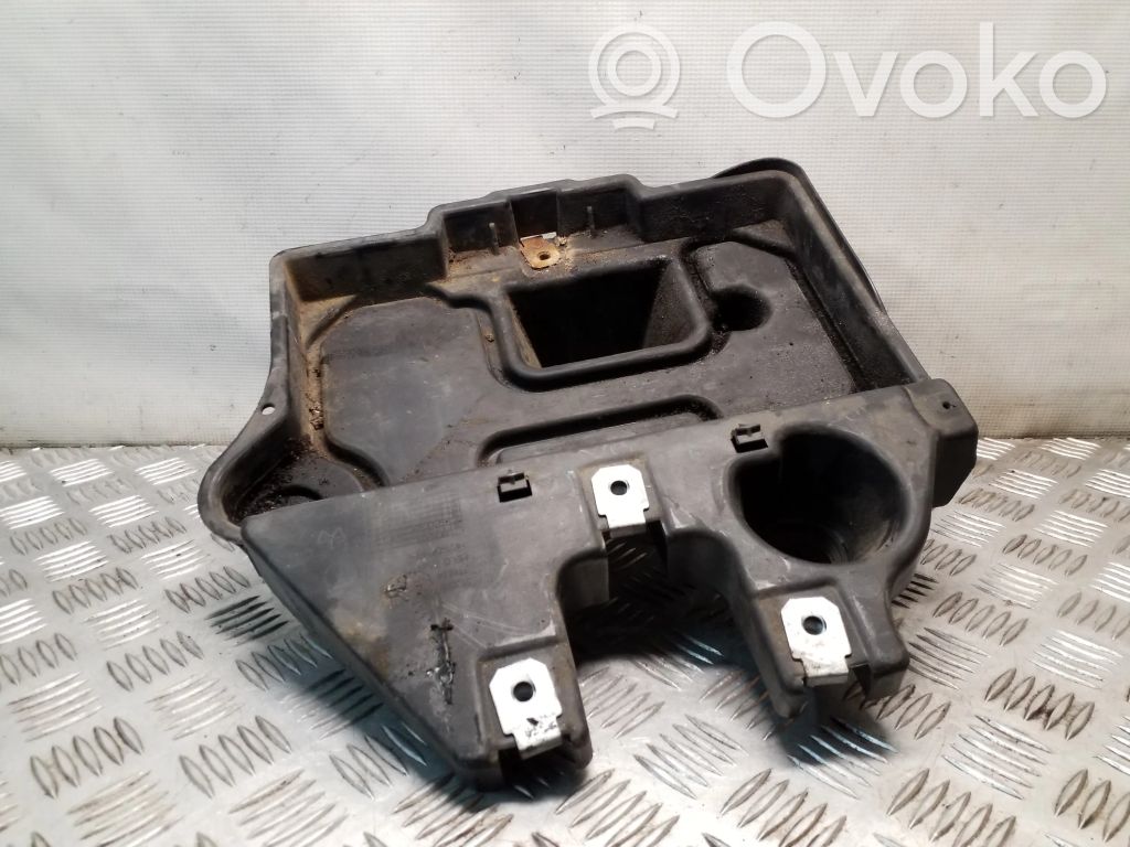 Dodge Nitro Battery box tray 