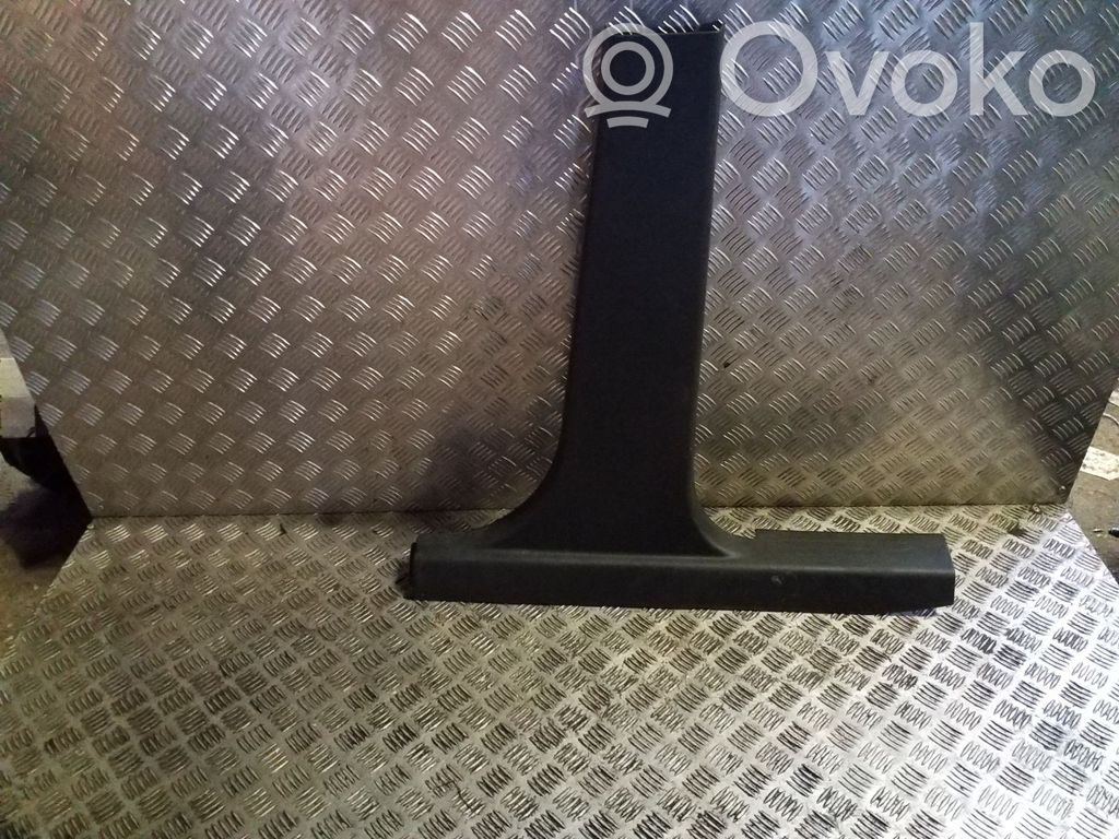 Dodge Nitro (B) pillar trim (bottom) 