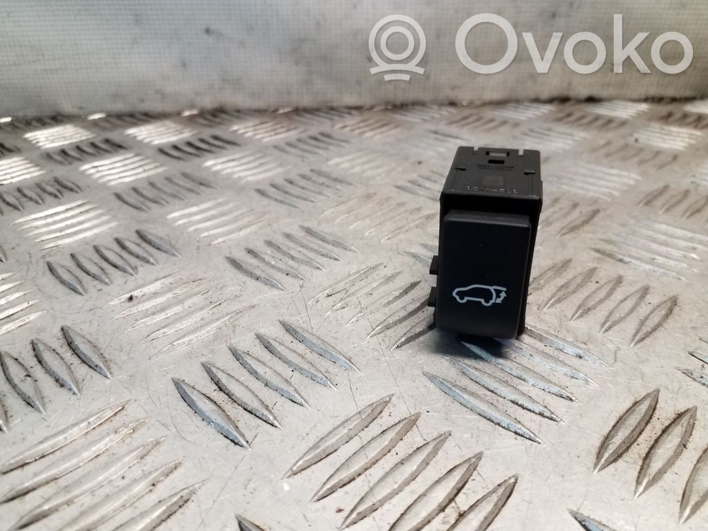 Lexus RX 450H Tailgate opening switch 