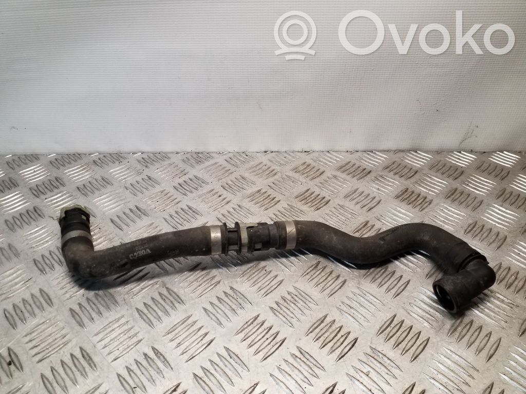 Volvo V40 Engine coolant pipe/hose 