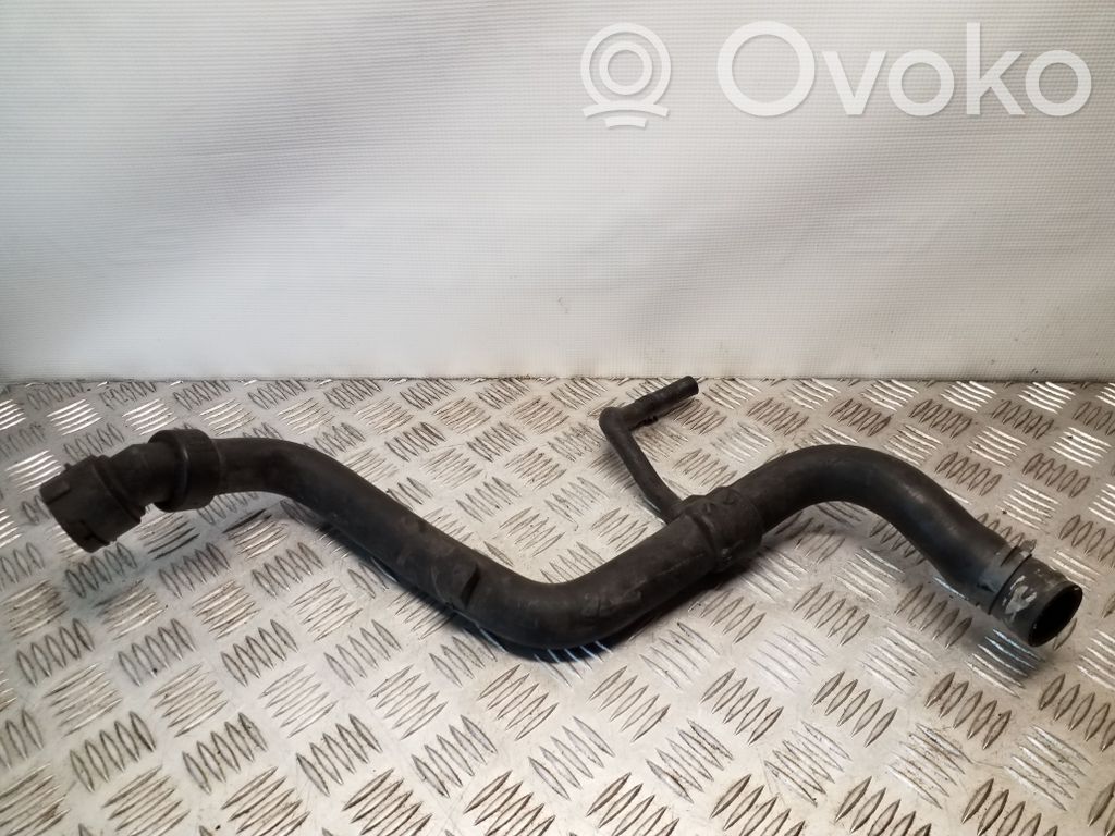 Audi A4 S4 B5 8D Engine coolant pipe/hose 