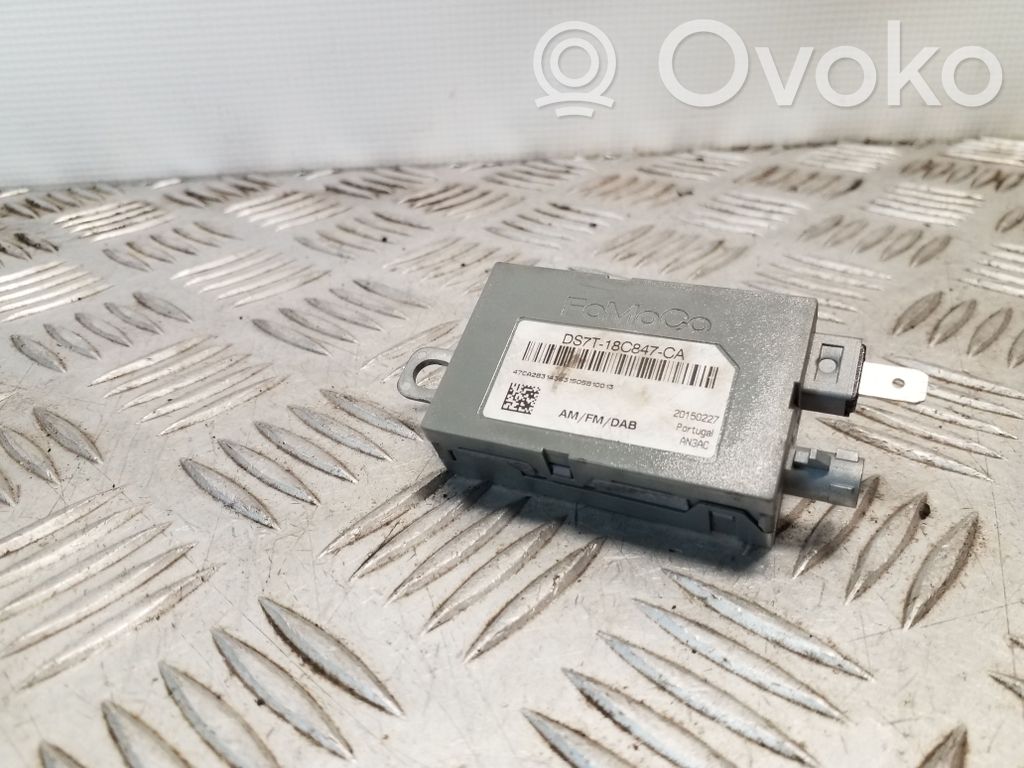 Ford Mondeo MK V Antenos stiprintuvas 