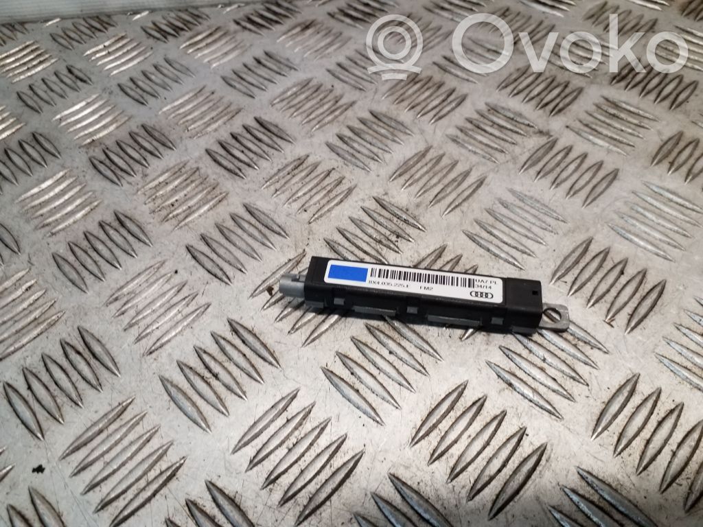 Audi A1 Antenos stiprintuvas 