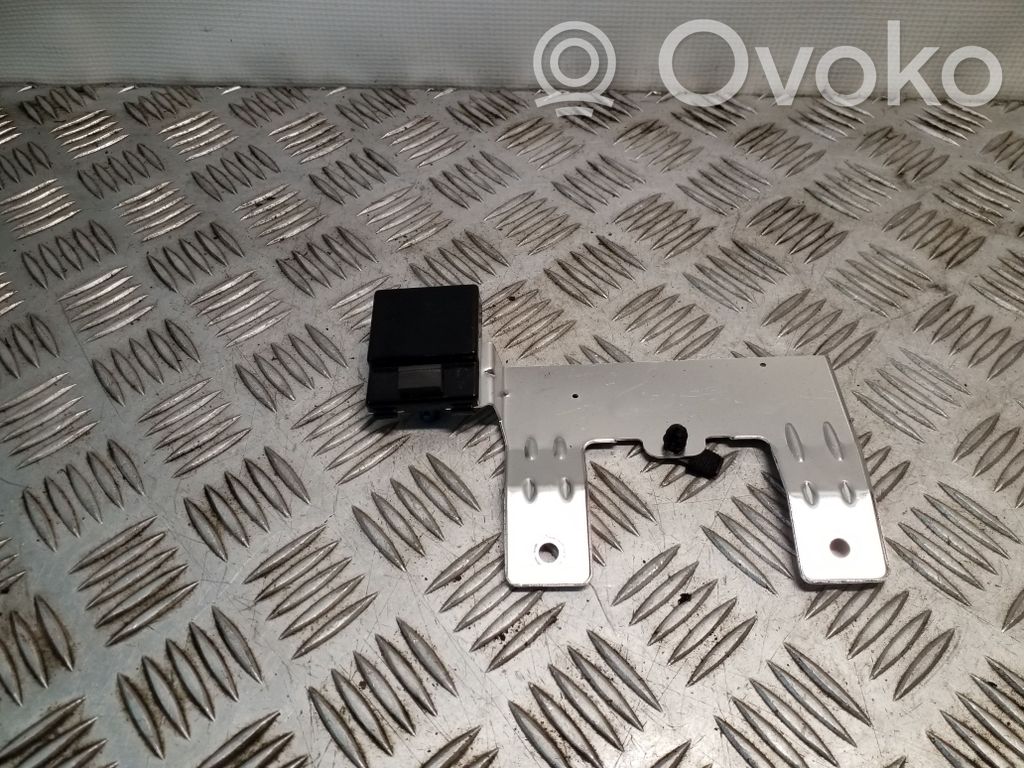 Audi A1 Antenos stiprintuvas 