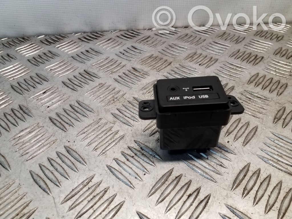 KIA Sorento Câble adaptateur AUX 
