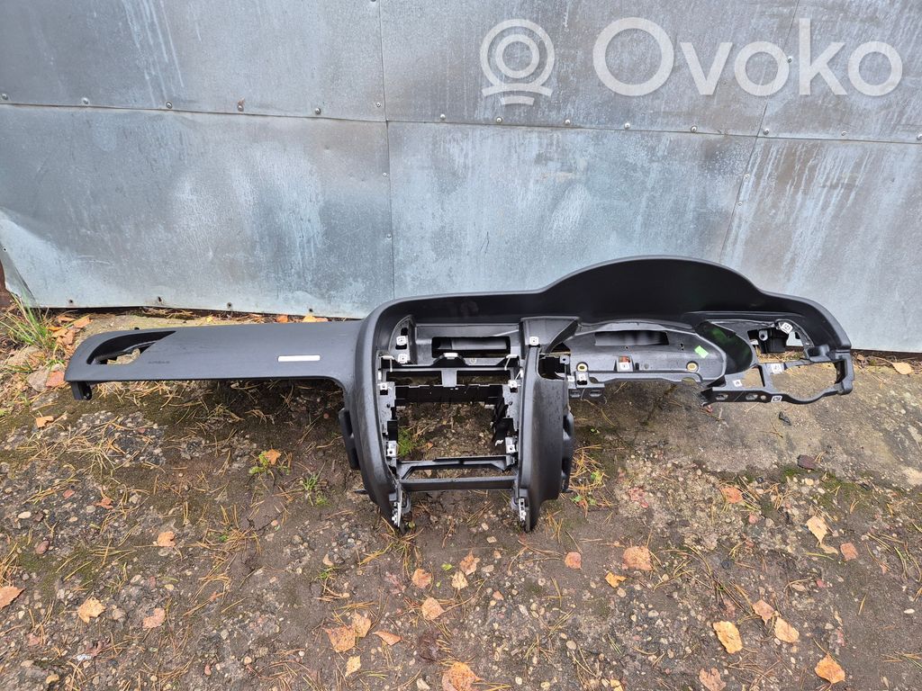 Audi A5 Sportback 8TA Panelė 