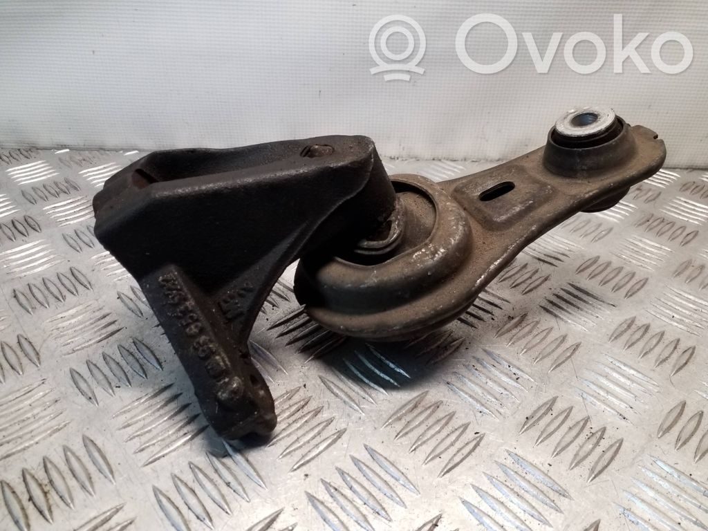 Opel Vivaro Engine mounting bracket 