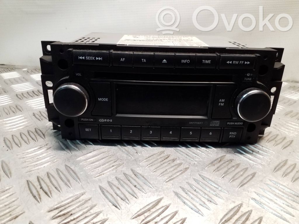 Jeep Grand Cherokee (WK) Panel / Radioodtwarzacz CD/DVD/GPS 