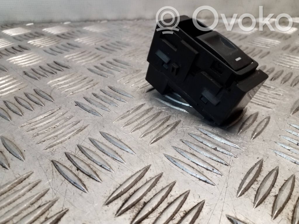 Jeep Grand Cherokee (WK) Electric window control switch 