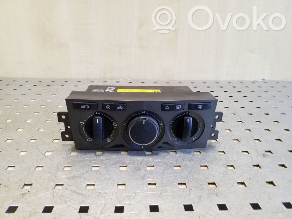 Opel Antara Climate control unit 