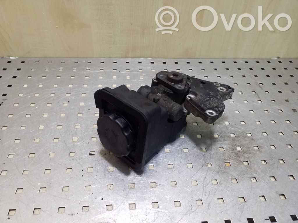 BMW X5 E53 Vairo stiprintuvo siurblys 