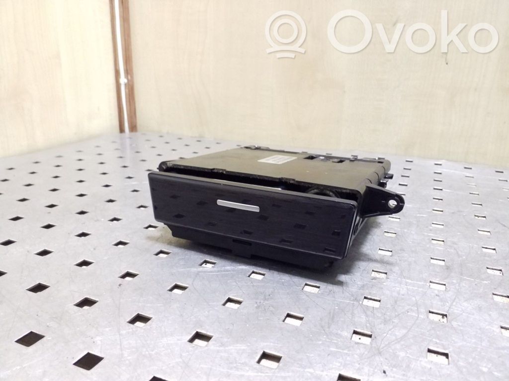 Car ashtray   6976376,51456976376,51456976375