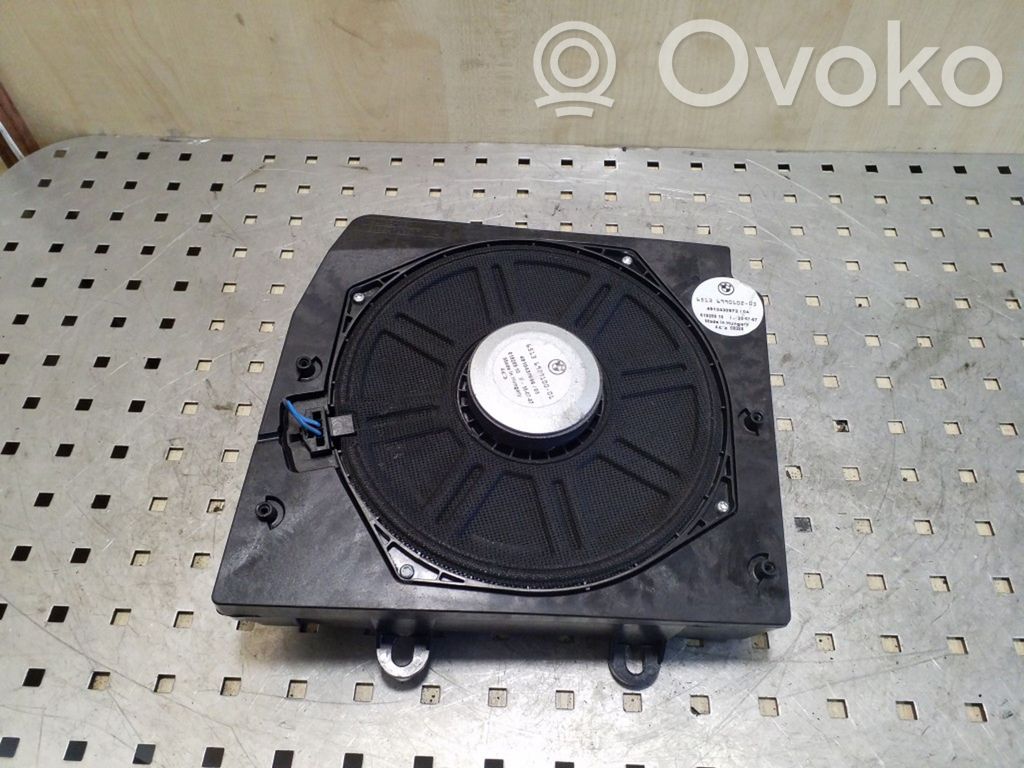 BMW X3 E83 Subwoofer 