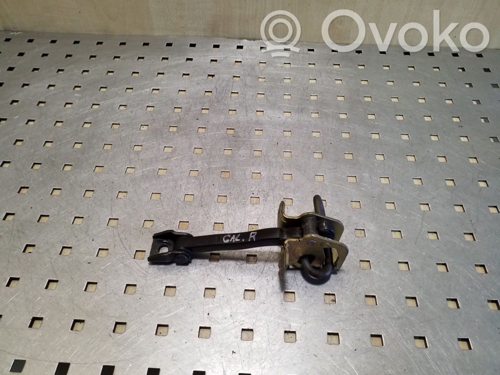 BMW 3 E46 Takaoven pidätin 