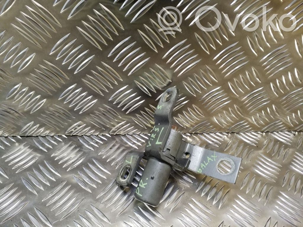 Ford Galaxy Front door upper hinge 