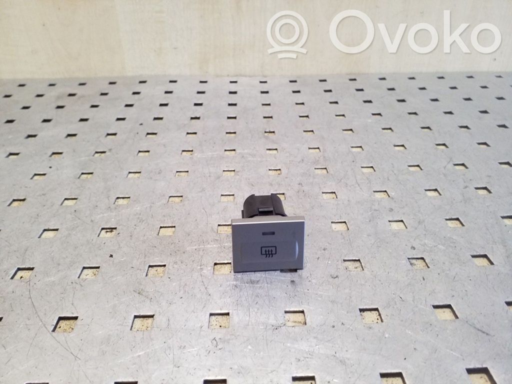Windscreen/window heater switch   8V4T18C621AA